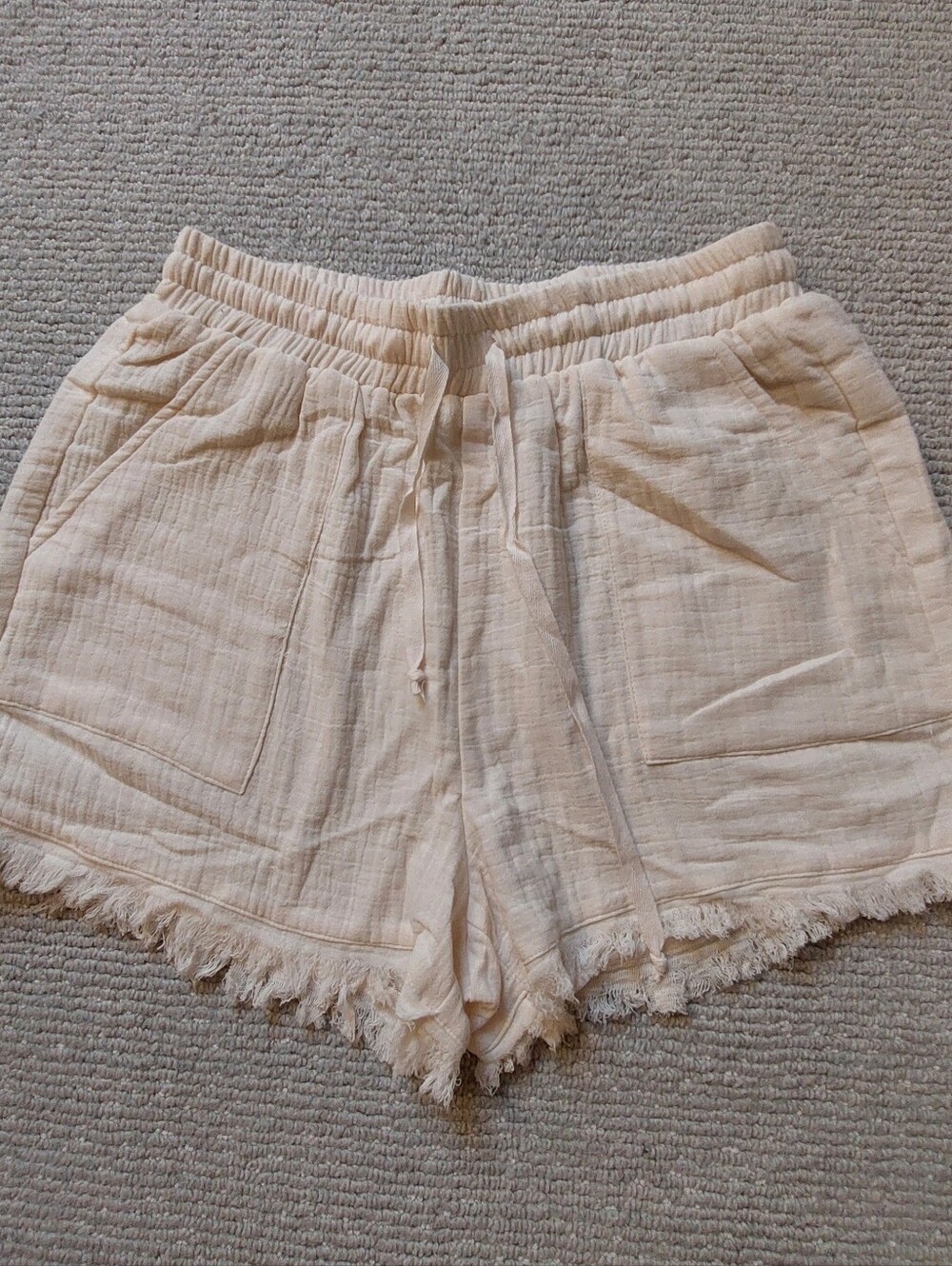 Mystree Cream Shorts NWT